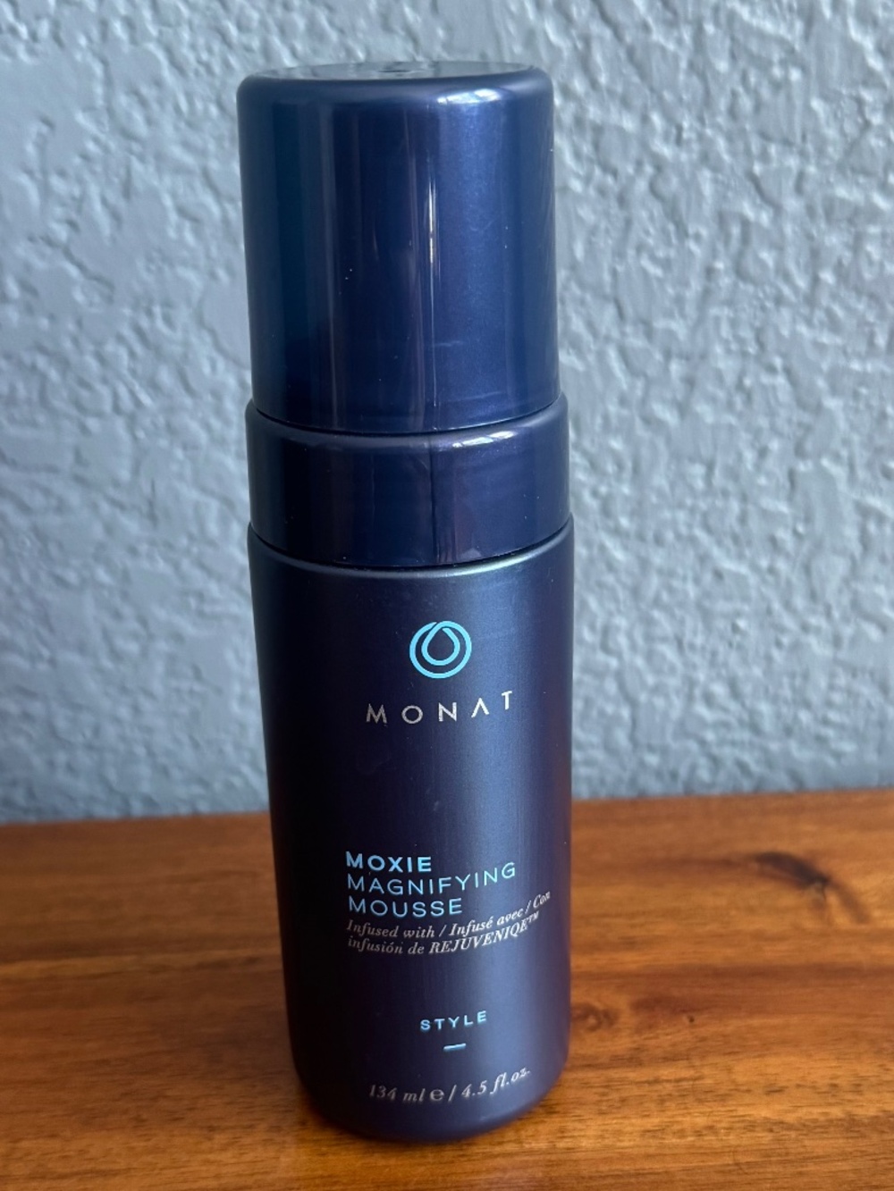 Monat Moxie Magnifying Mousse